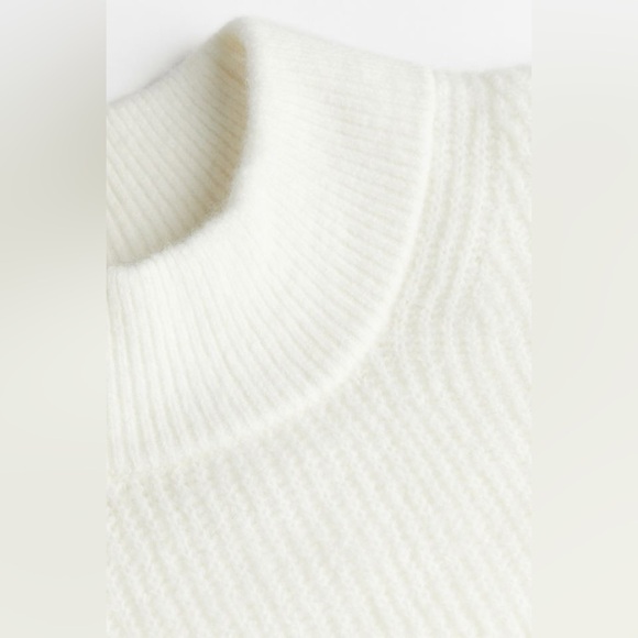 H&M mock neck white sweater dress - Picture 2 of 6